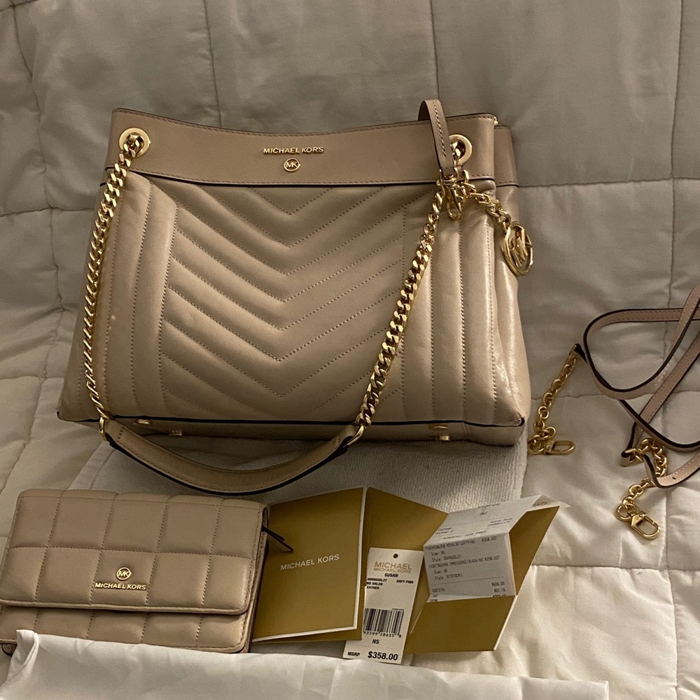 Michael Kors light pink taupe Quilted Shoulder Bag with Gold Chain